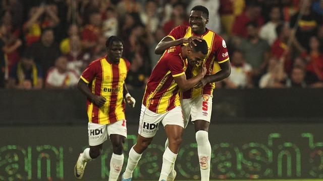 SON DAKİKA: Beşiktaş İzmir'de darmadağın! Göztepe, Siyah-Beyazlılar'ı 3-0 mağlup etti