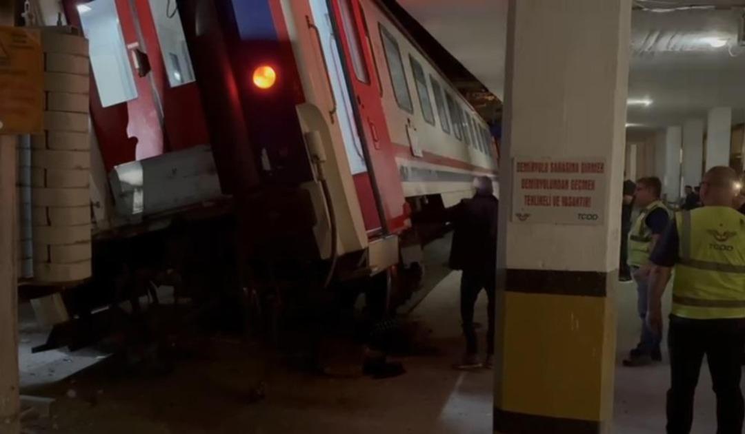 Bandırma da tren kazası ucuz atlatıldı: Şans eseri yaralanan olmadı 1