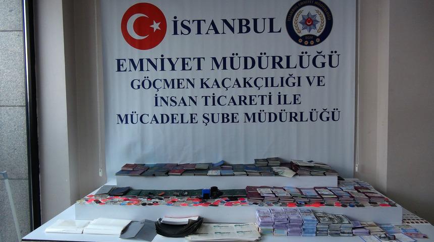 &nbsp;İstanbul'da 'VIP pasaport' operasyonu:4 g&ouml;zaltı