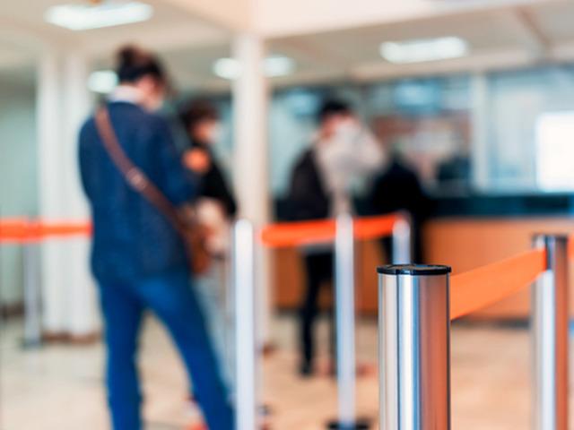 Dev banka binlerce &ccedil;alışanını işten &ccedil;ıkarıyor