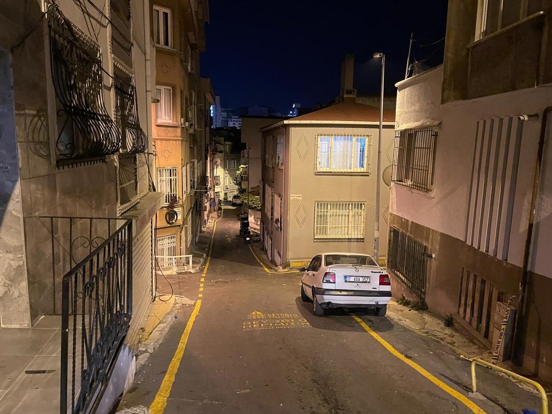 Beyoğlu nda dehşet saçan anlar! Taksici silahlı saldırıya uğradı, müşterisi tarafından gasp edildi: Hayatını kaybetti! 2