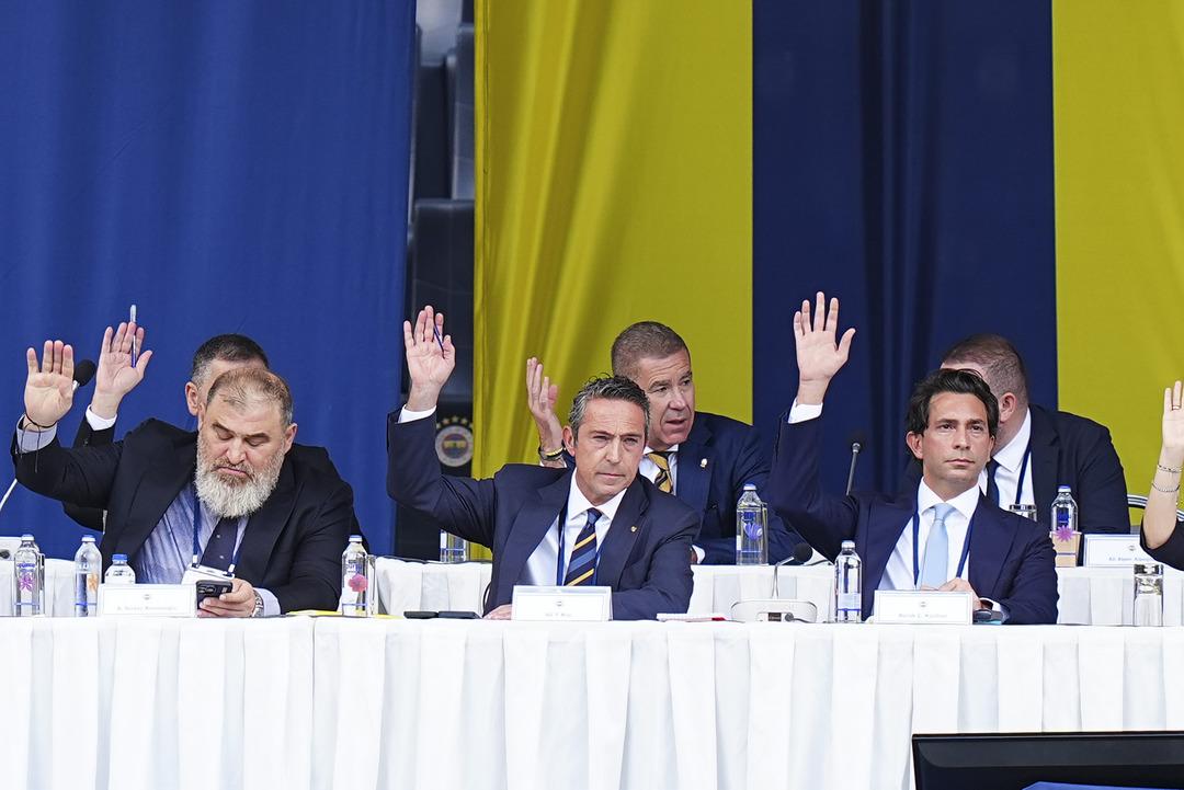 Fenerbahçe de seçim günü! Üst düzey isim rekor rakamları açıkladı: "Tarihinin en yüksek satışına ulaştı" 1