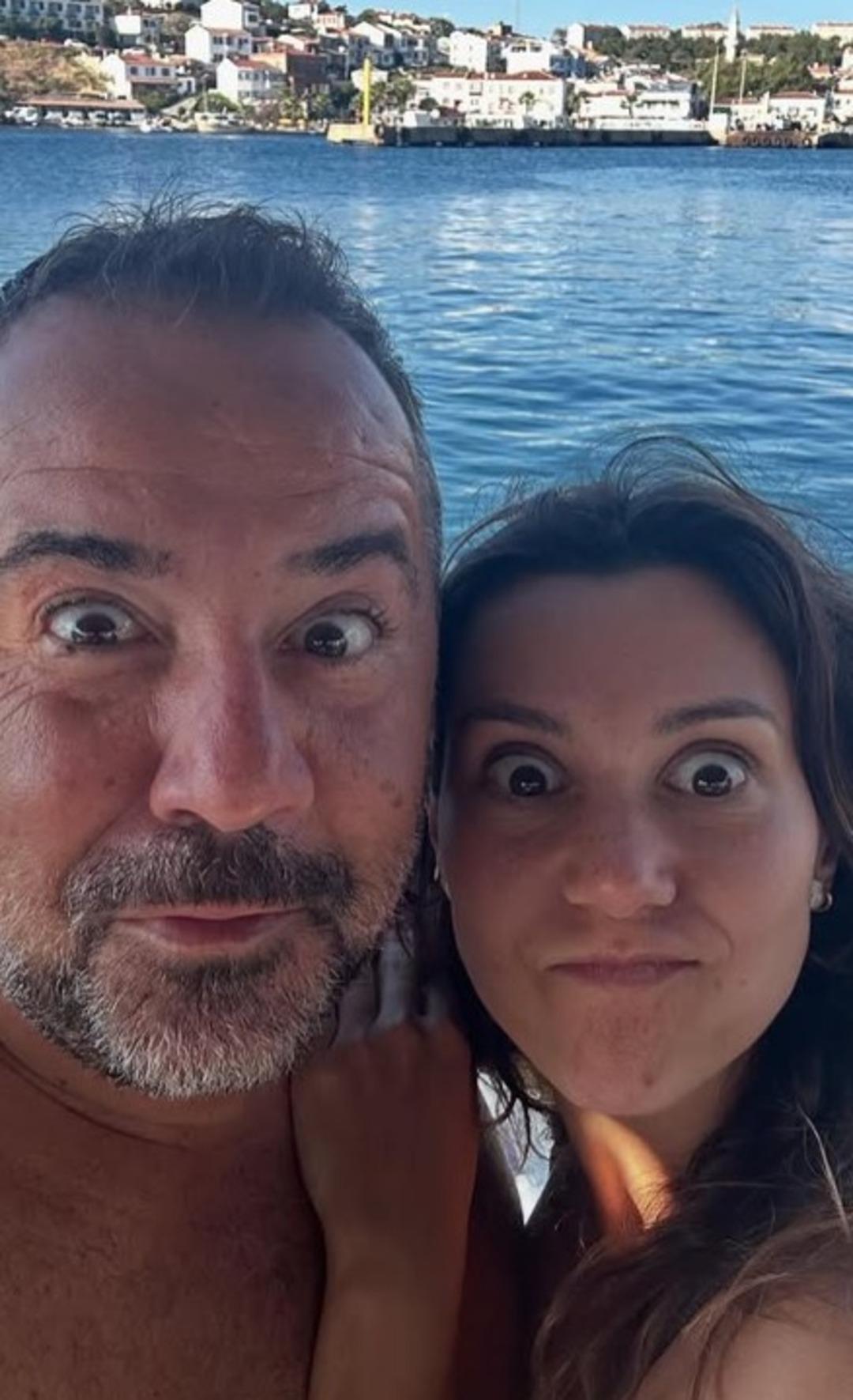 Ata Demirer aşkını ilan etti! Sevgilisinin doğum gününü böyle kutladı 3