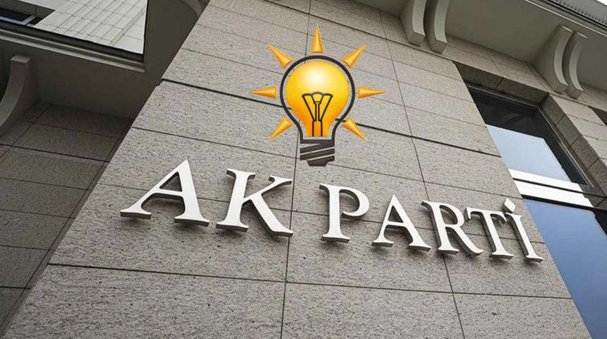 AK Parti’de son 48 saatte 8 il başkanı istifa etti! İlk resmi açıklama geldi: "Görev değişimi"