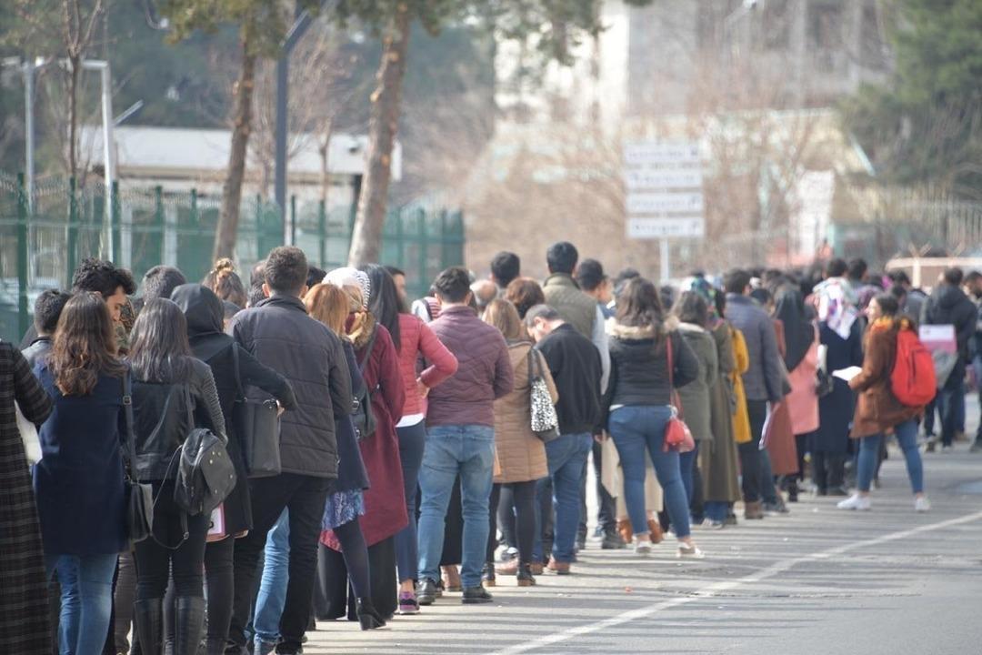 Gençler için ekonomik tablo daha ağır! Her 10 mezundan 8 i için alarm zilleri çalıyor 3