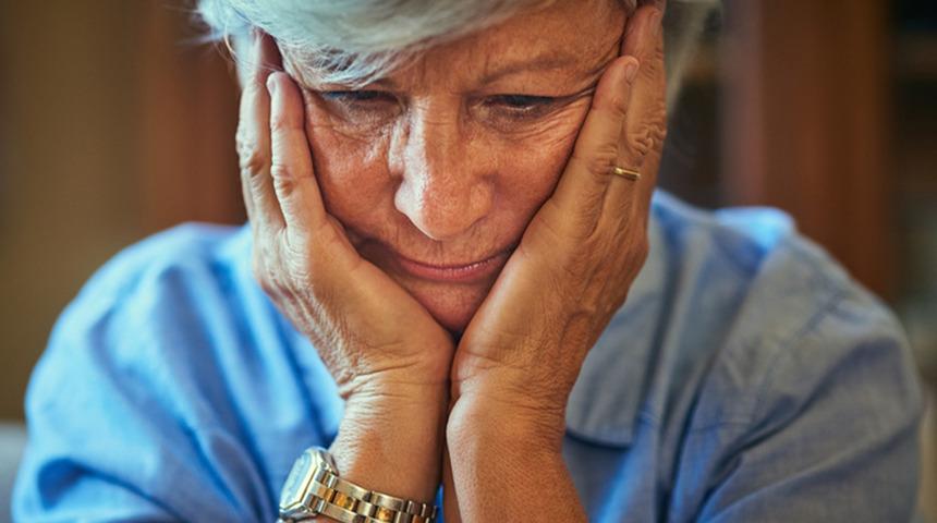 Kadınları daha çok etkiliyor: "Alzheimer hastalığı kadınlarda daha sık görülüyor"