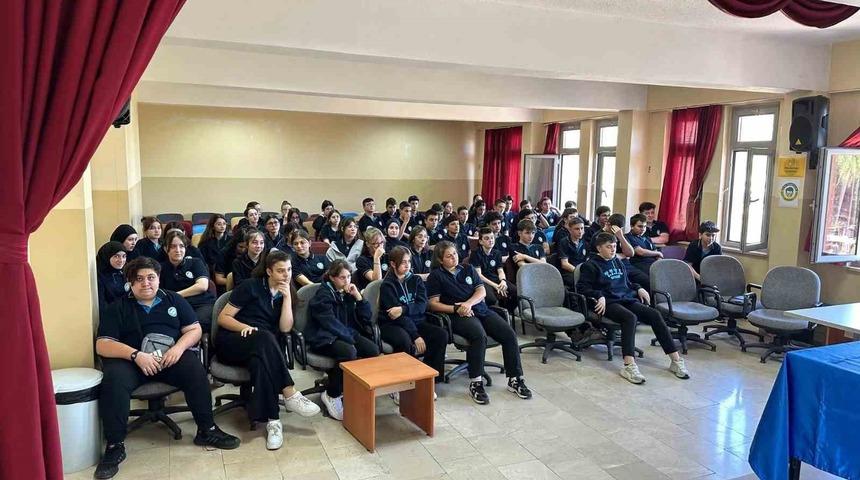 Boyabat'ta öğrencilere ilk yardım eğitimi