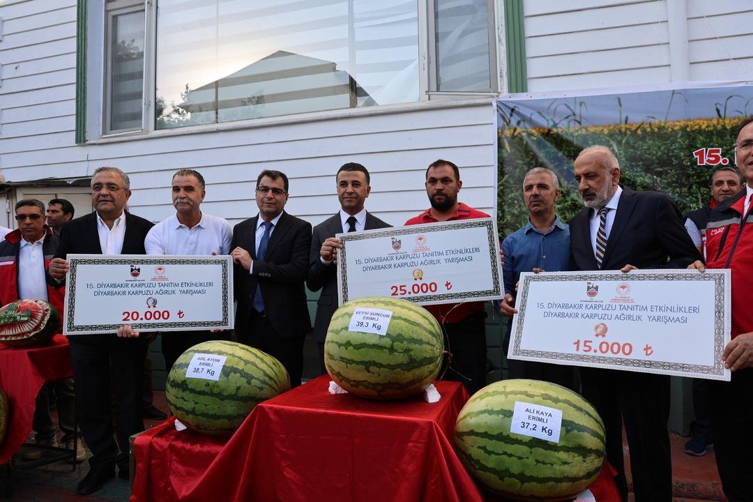 "15. Diyarbakır Karpuzu Tanıtım Etkinlikleri" düzenlendi: En büyük karpuzlar seçildi 1