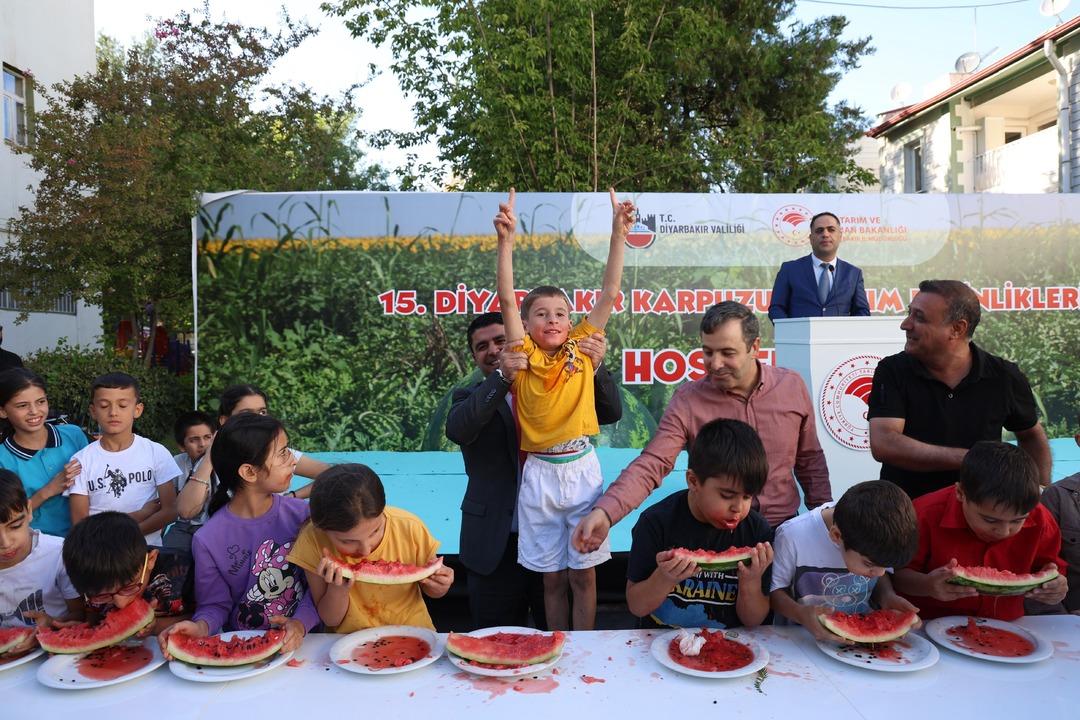 "15. Diyarbakır Karpuzu Tanıtım Etkinlikleri" düzenlendi: En büyük karpuzlar seçildi 5