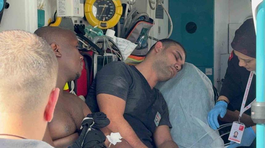 Kağıthane'de oto bakım servisinde yangın çıktı