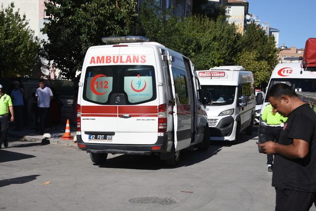 Konya da yangında 13 kişi dumandan etkilendi 1