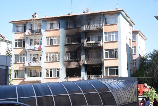 Konya da yangında 13 kişi dumandan etkilendi 2