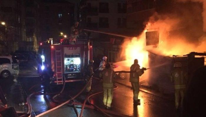 Maltepe'de depo alev alev yandı, patlama sesleri duyuldu