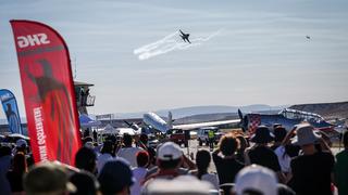 SOLOTÜRK 10. Sivrihisar Hava Gösterileri'nde uçuş yaptı