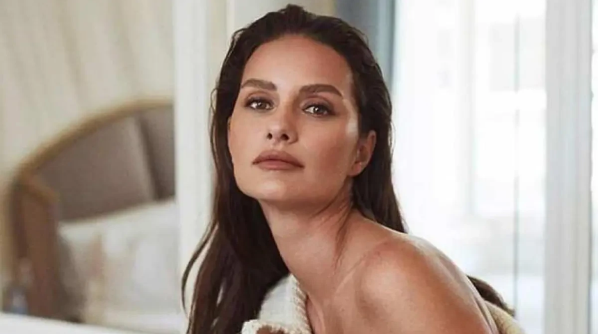 Yasemin Ergene İzzet Özilhan'dan boşanır boşanmaz kaynanasını da sildi! 