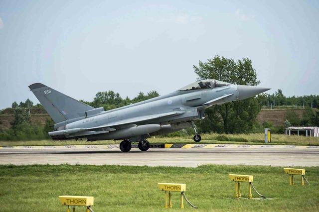 İngiltere den Polonya üzerinde devriye uçuşu 1