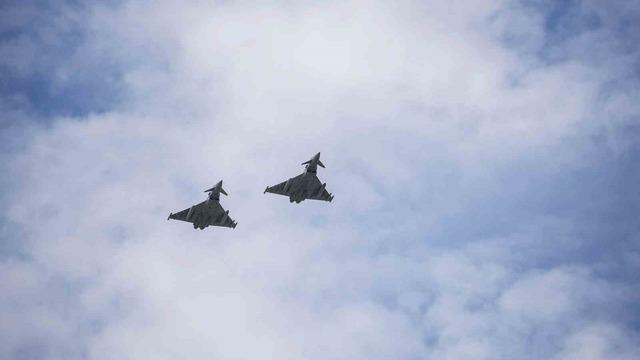 İngiltere'den Polonya üzerinde devriye uçuşu