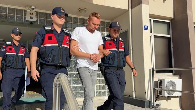 Halasının evinden zeytinyağı çaldı, tutuklandı