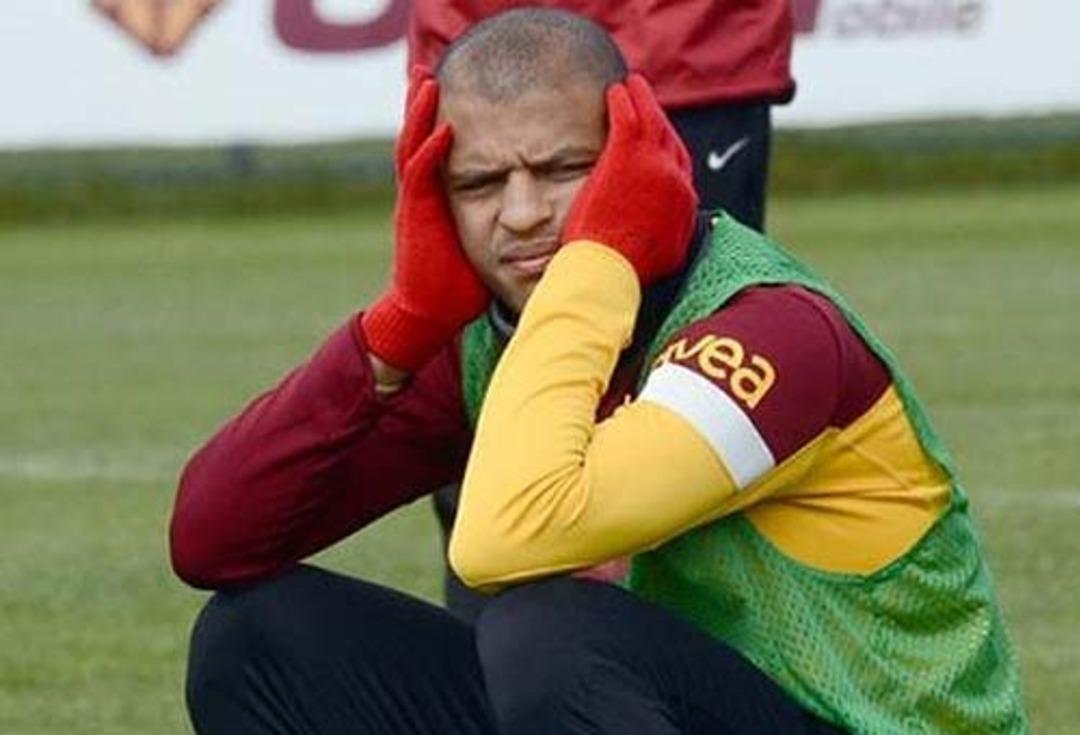 Melo gidiyor, O geliyor!