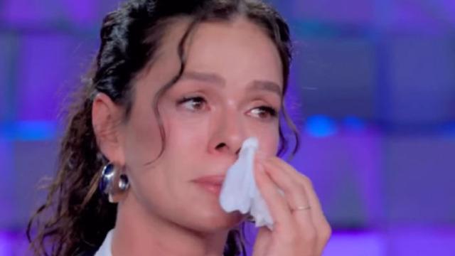 Özge Özpirinçci İtalyan kanalında gözyaşlarını tutamadı