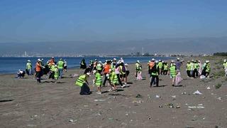 Mersin’de ’Dünya Temizlik Günü’nde sahiller çöpten arındı