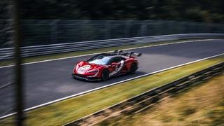 Bugatti'yi geride bıraktı: Dünyanın en hızlı seri üretim otomobili rekorunun artık yeni bir sahibi var!