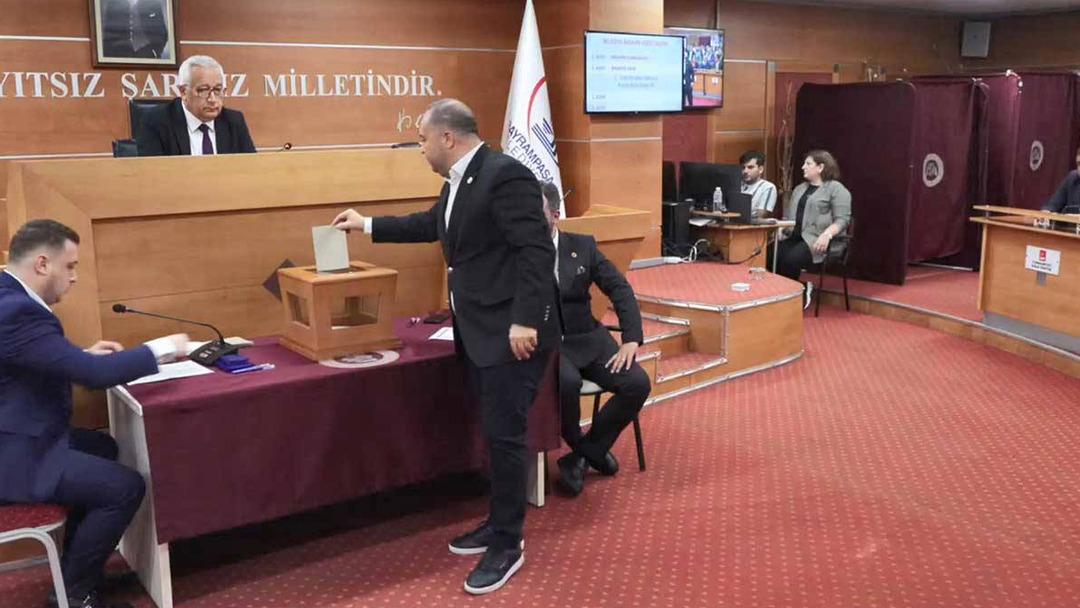 Bayrampaşa nın kaderini kura belirledi, belediye CHP de kaldı! Büyük sevinç yaşandı: "Allah var, Allah" 1