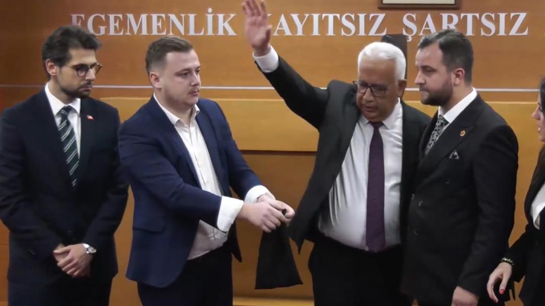 Bayrampaşa nın kaderini kura belirledi, belediye CHP de kaldı! Büyük sevinç yaşandı: "Allah var, Allah" 2