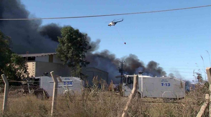 Adana'da Geri Dönüşüm Fabrikasında Yangın