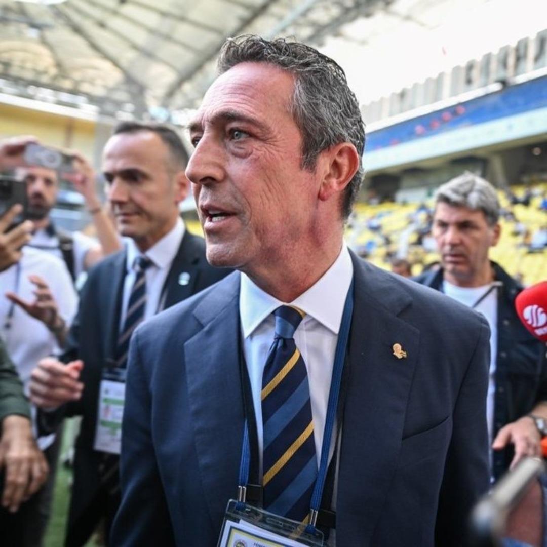 Fenerbahçe de Aykut Kocaman dan Başkan Ali Koç a olay sözler! Kocaman ın ‘‘Ciddi hatalar yapıldı’’ sözleri gündem oldu... 3