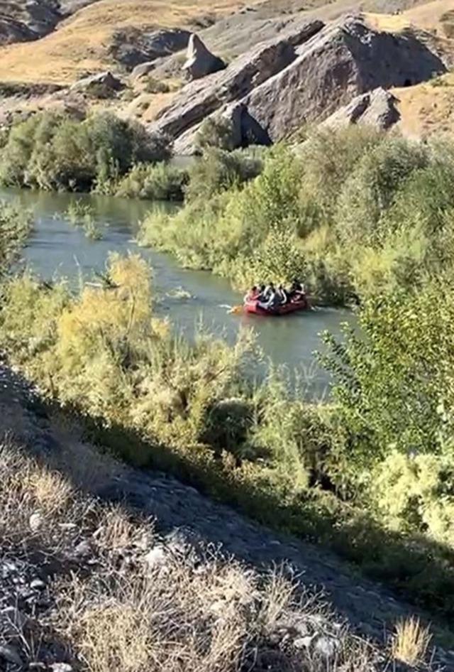 Beyhan Barajı’nda kapaklar açıldı: 4 kişi mahsur kaldı 1