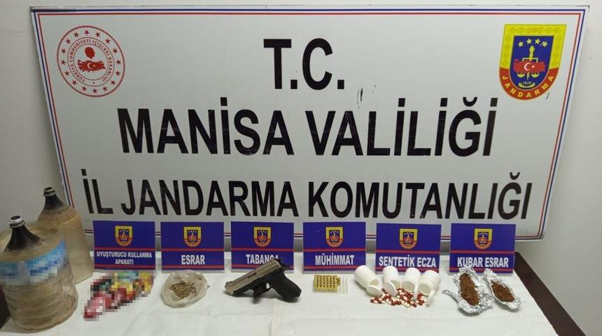 Manisa'da uyuşturucu operasyonu: 2 gözaltı