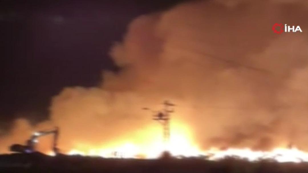 Adana’da geri dönüşüm fabrikasındaki yangın 14 saattir devam ediyor 2