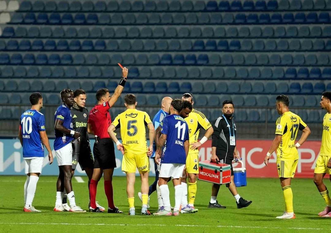 Fenerbahçe den Kasımpaşa deplasmanında kritik puan kaybı! Sarı-lacivertliler 10 kişi kalan rakibine diş geçiremedi 2