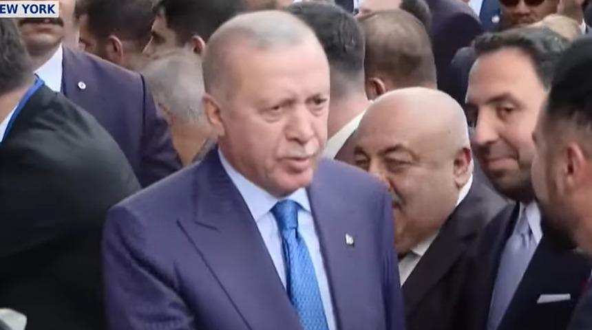 Cumhurbaşkanı Recep Tayyip Erdoğan, BM'de konuşma üzere ABD'de: Türkevi'ni ziyaret etti