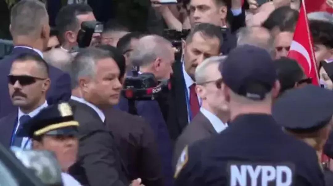 Cumhurbaşkanı Recep Tayyip Erdoğan, BM de konuşma üzere ABD de: Türkevi ni ziyaret etti 2