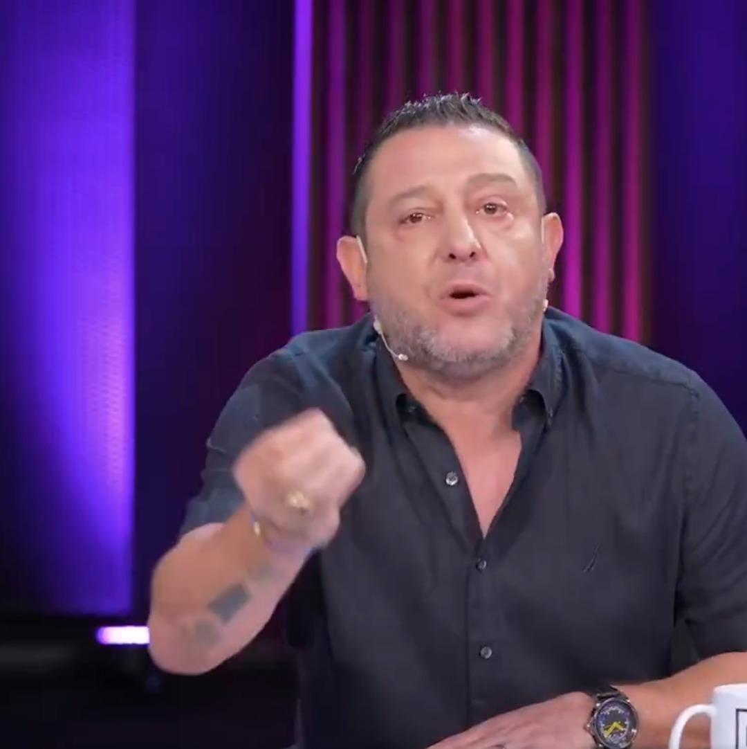 Fenerbahçe Kasımpaşa yı geçemedi! Nihat Kahveci   Çanlar çalıyor   diyerek o ismi uyardı... Oyuncuları çok sert eleştirdi... 4