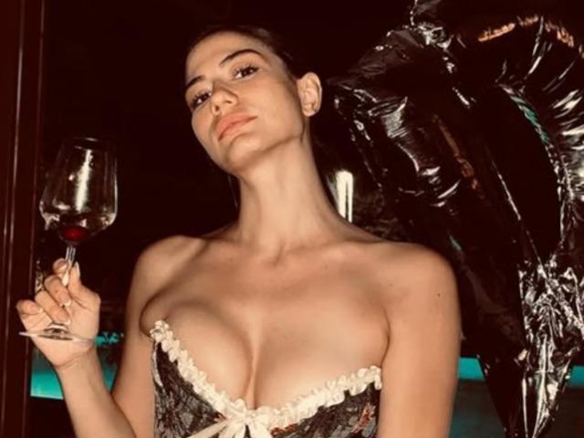 Yılın İlham Veren Kadın'ı seçilmişti! Peş peşe yayınladı