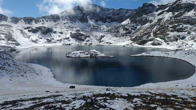 Yedigöller'de kar yağışı ile muhteşem görsellik