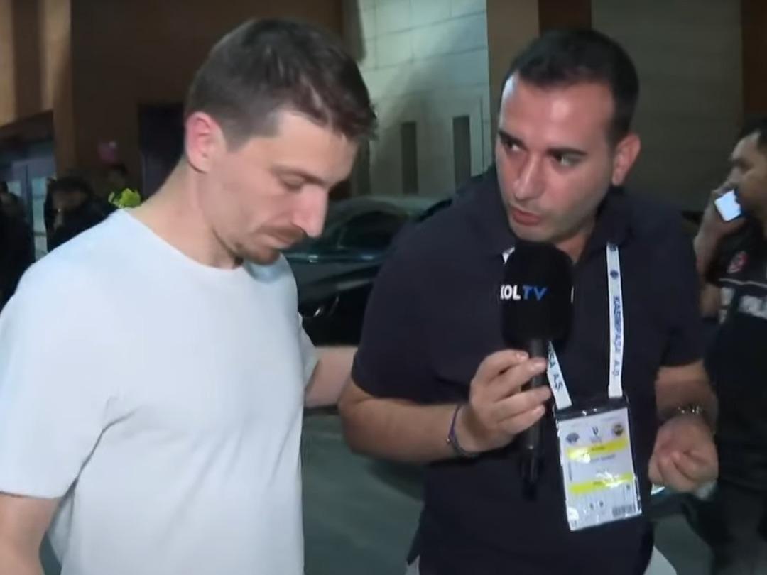 Fenerbahçe seçimlerinde oy kullanan Mert Hakan Yandaş maç sonu seçim sorusuna sessiz kaldı! Erman Toroğlu sert eleştirdi... 1