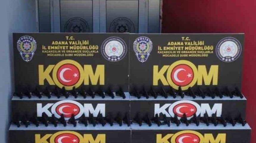 Adana'da polis operasyonu: 97 ruhsatsız tabanca ele geçirildi