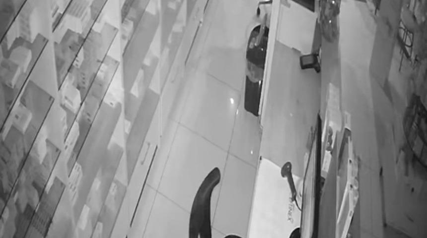 Balıkesir Sındırgı'da gece meydana gelen deprem