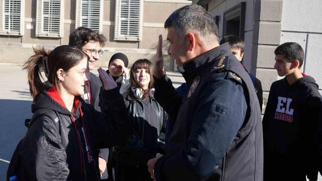 Erzurum Emniyet Müdürü okul çevresinde denetim gerçekleştirdi