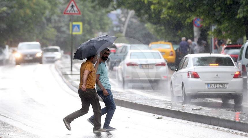 Ankara'da hava durumu alarm veriyor: Kuvvetli yağış ve fırtına uyarısı!