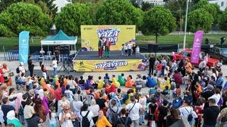 Küçükçekmece’de 90’lar coşkusuyla yaza veda