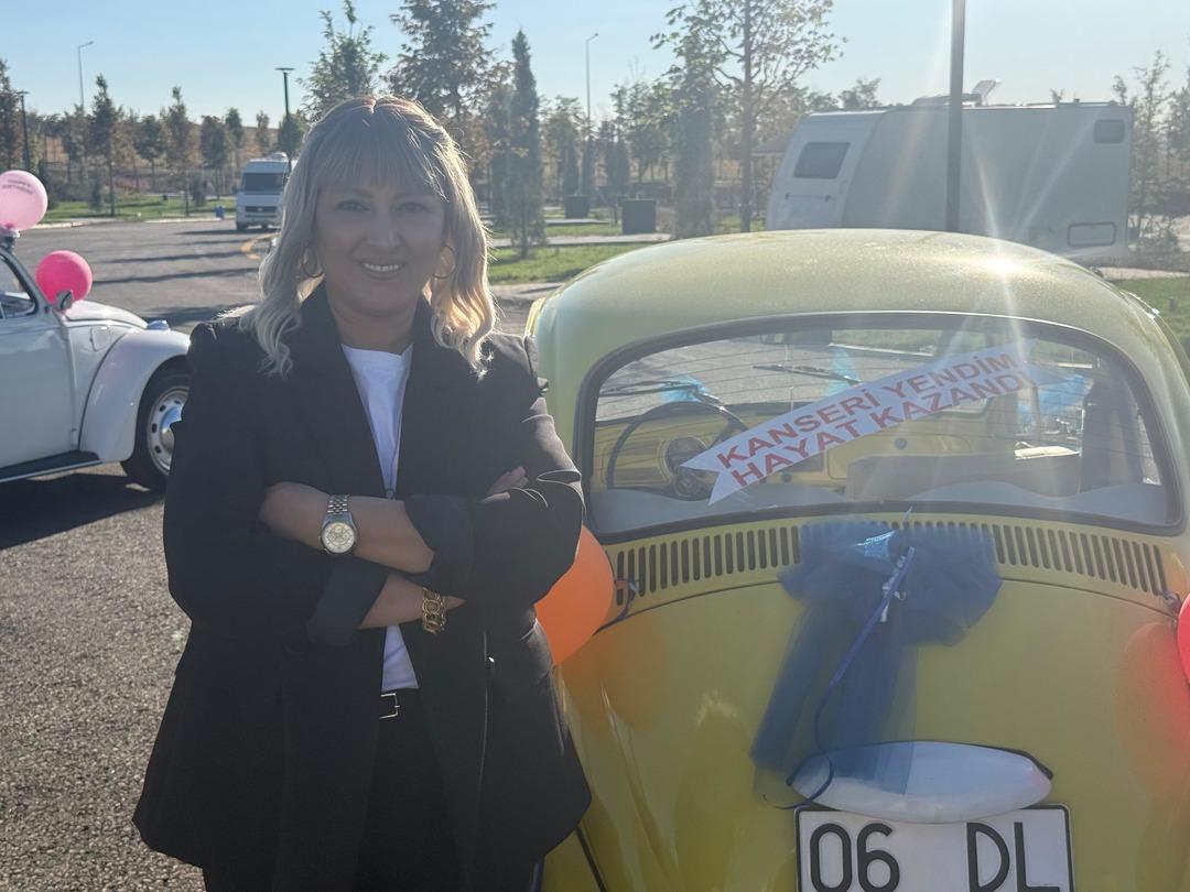 İki çocuk annesi Şebnem kanseri yendikten sonra vosvos konvoyu ile kutladı: "Kanseri yendim hayat kazandı" 3