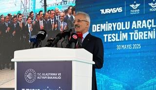 Bakan Abdulkadir Uraloğlu açıkladı: 'Milli Hızlı Tren' güneş enerjisiyle üretiliyor