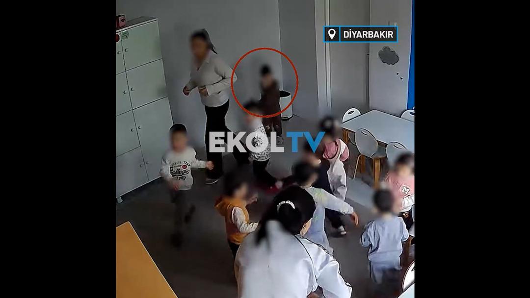 Kreşte skandal! Görüntüleri izleyen aileler inanamadı: Hem akran zorbalığı hem öğretmen istismarı... 1