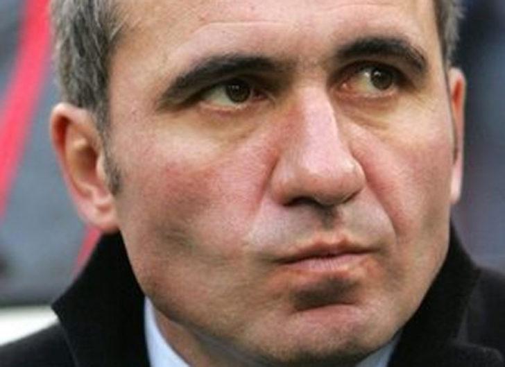 Hagi: Para verin, Avrupa'nın devleriyle mücadele edeyim G1