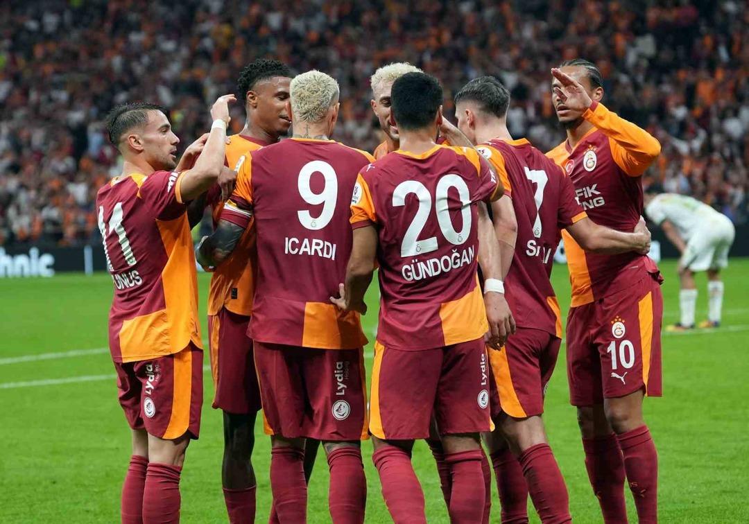 Galatasaray dan Ali Koç a flaş gönderme! Konyaspor maçında tüm tribünler bağırdı 1
